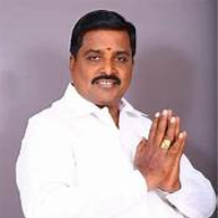 Nivedha . Murugan