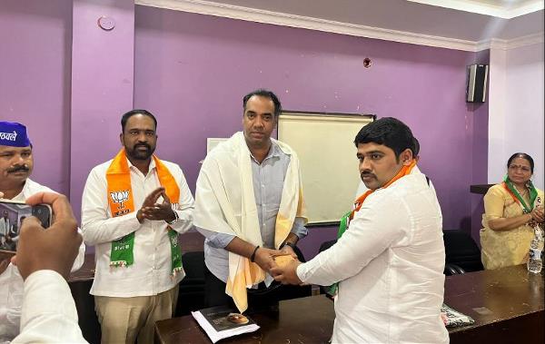 Dr.Abhishek Vibhavari Vikram Bokey